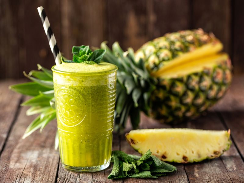 Gesundes Rezept: Grüner Smoothie mit Ananas