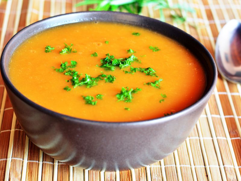 Süßkartoffel-Suppe (4 Portionen)