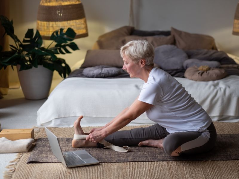 Yoga für abends: Janu Sirsasana