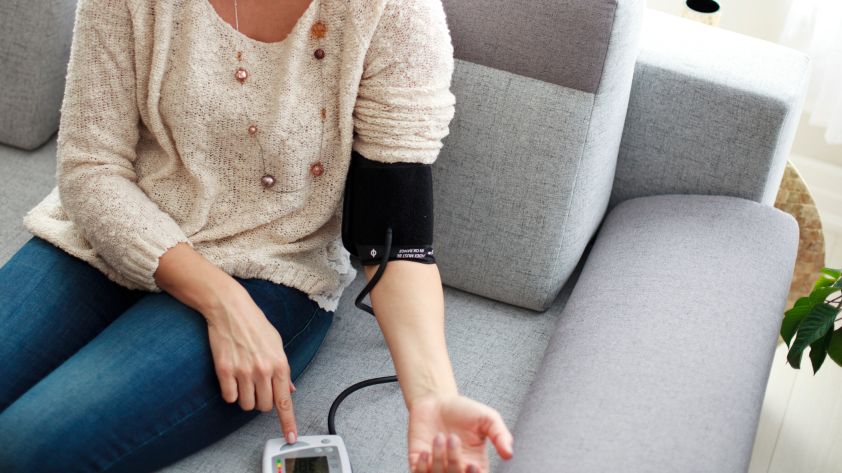 Bluthochdruck: Symptome und wie Hypertonie senken?