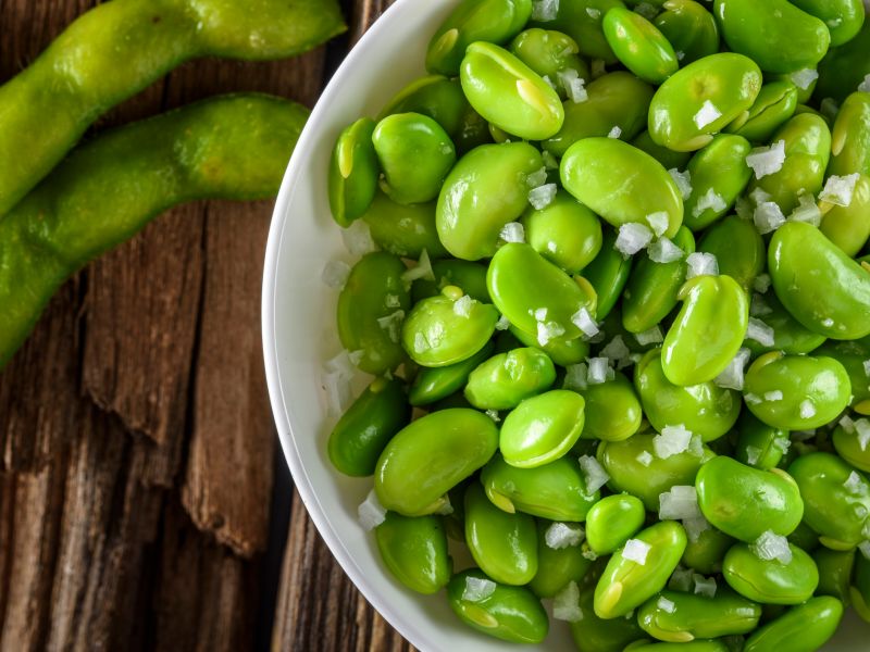 Tiefgefrorene Edamame zubereiten: Grundrezept