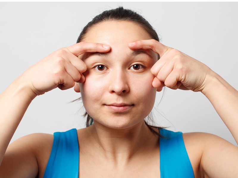 Gesichtsyoga: Übung „Eule“