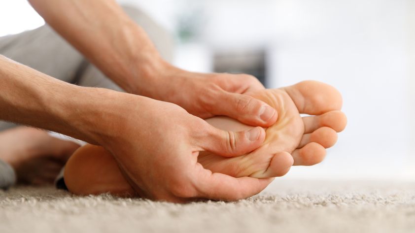 Polyneuropathie: Symptome der vielfältigen Nervenkrankheit