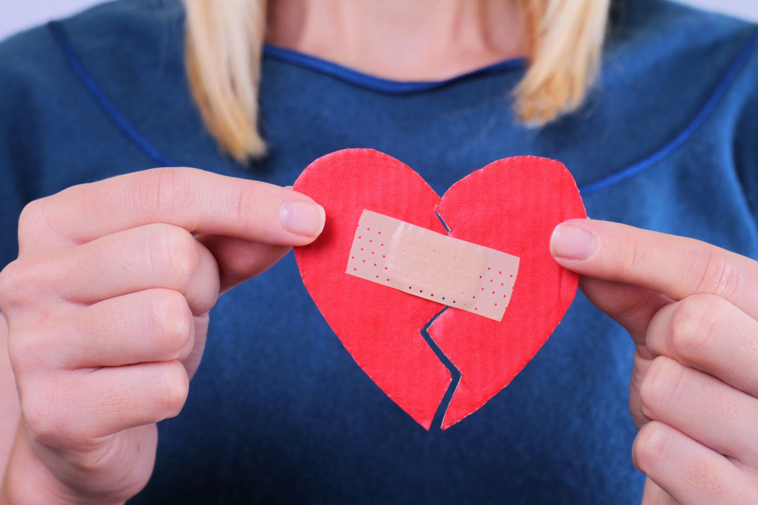 BrokenHeartSyndrom Symptome und Therapie