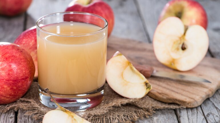 Abführende Lebensmittel: Naturtrüber Apfelsaft