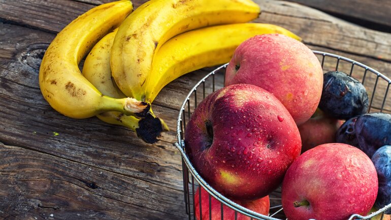 Bananen und Äpfel sind Hausmittel gegen Sodbrennen