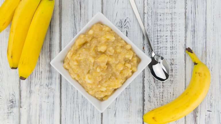 Hausmittel gegen Übelkeit: Zermatschte Banane