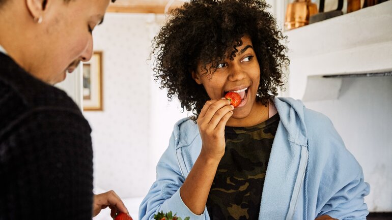 Manche Obstsorten wie Erdbeeren lösen Nesselsucht aus