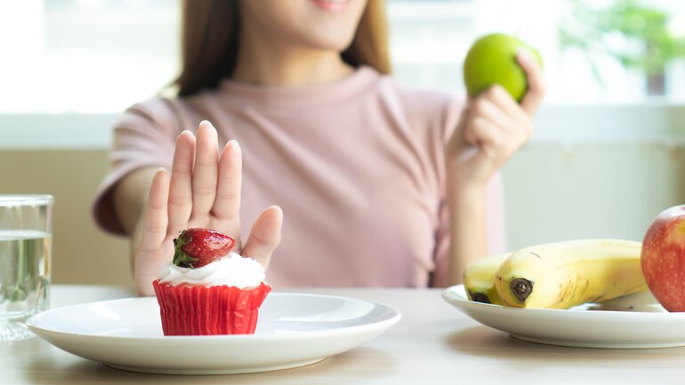 Zuckerfreie Diät hilft bei Nagelpilz