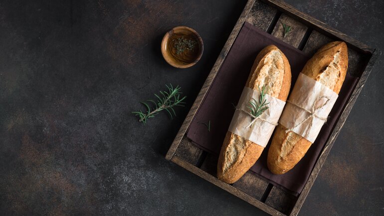 Weißbrot und Brötchen