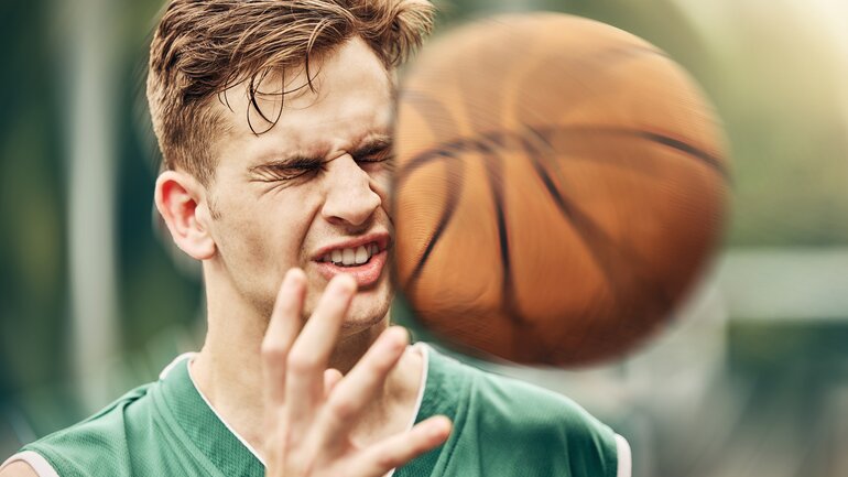 Sportverletzungen am Auge homöopathisch behandeln