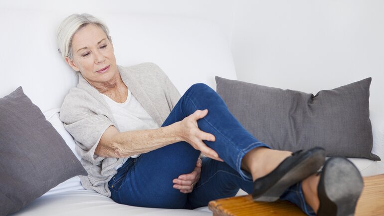 Thrombose: Schmerzen bei Berührung