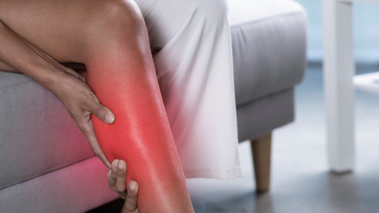 Thrombose im Bein: Hitzegefühl ist Symptom