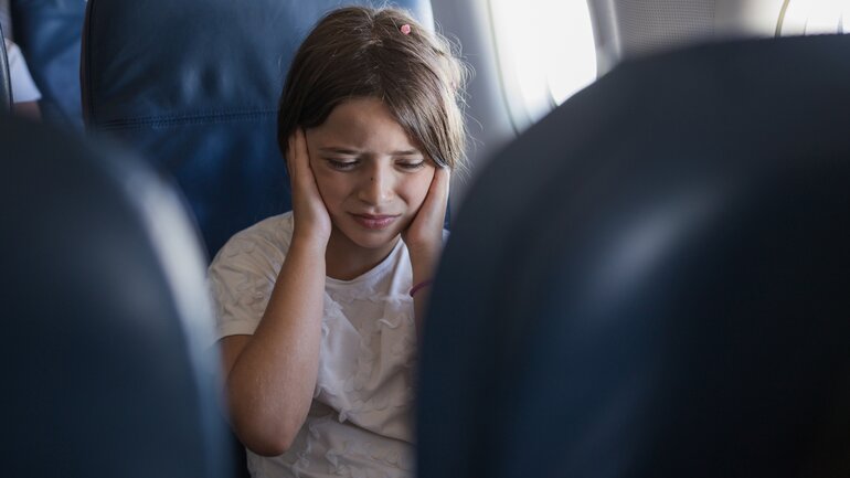 7. Tipp: Ohrendruck im Flugzeug ausgleichen