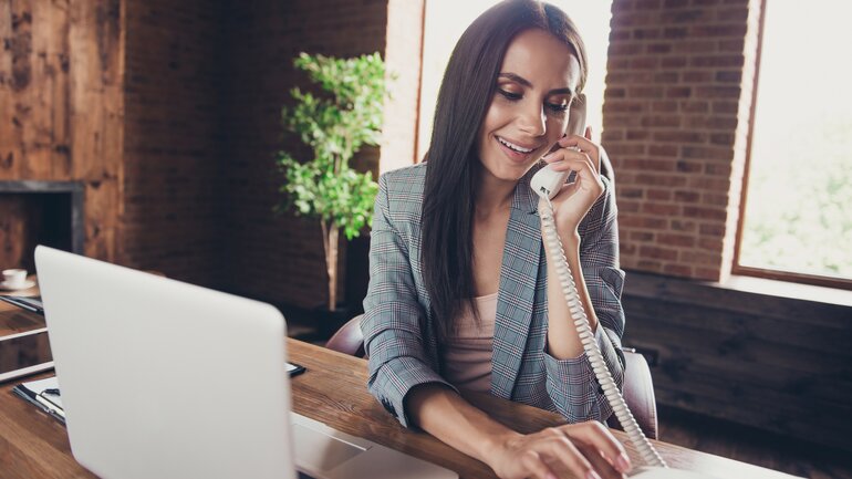 Wie lange überleben Viren auf dem Telefon?