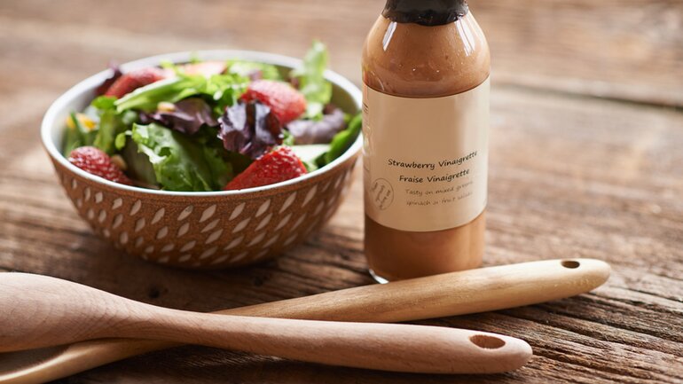Zucker in fertigem Salatdressing
