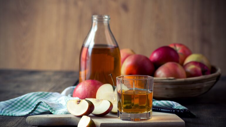 Apfelsaft: Versteckter Zucker in Lebensmitteln