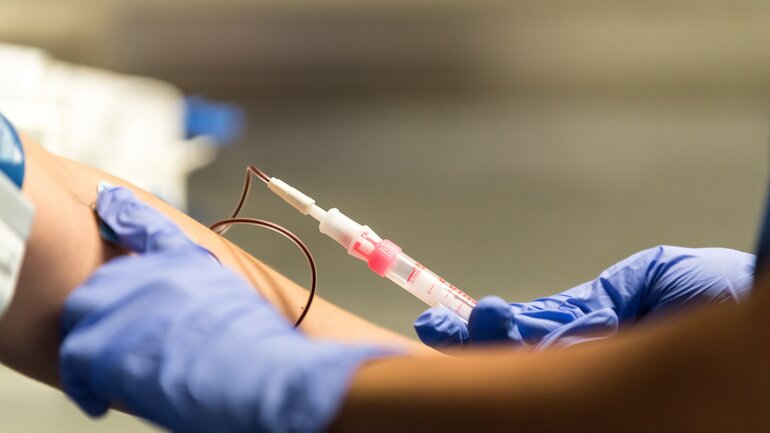 Blut-Abnahme am Arm